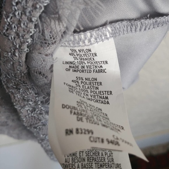 Lavender Lace Bodycon Stretch Dress - Picture 3 of 6